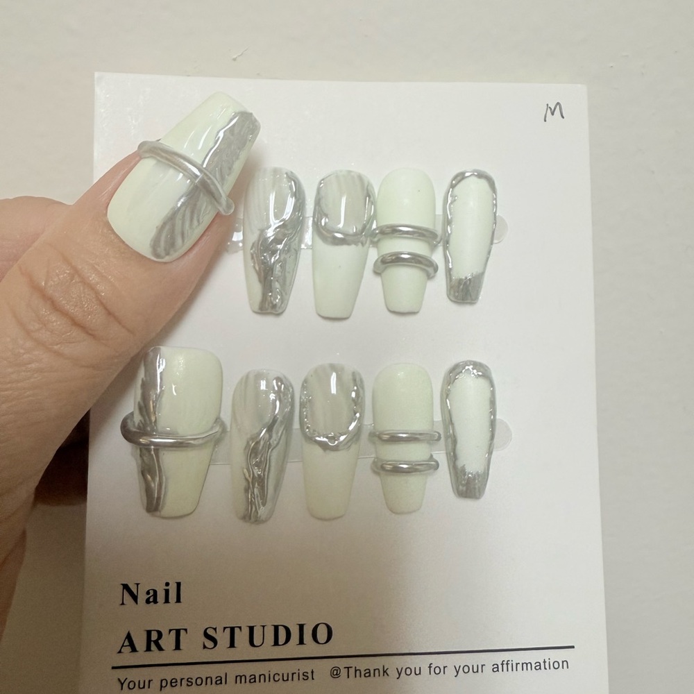 White and Silver Press-On Nails